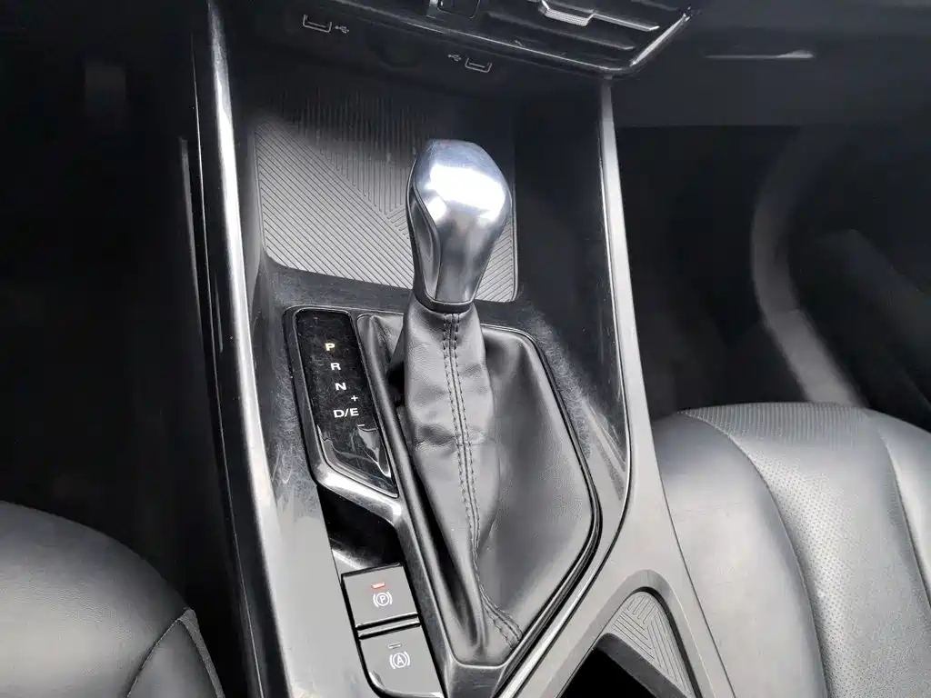 Roewe i5 — миниатюра 13