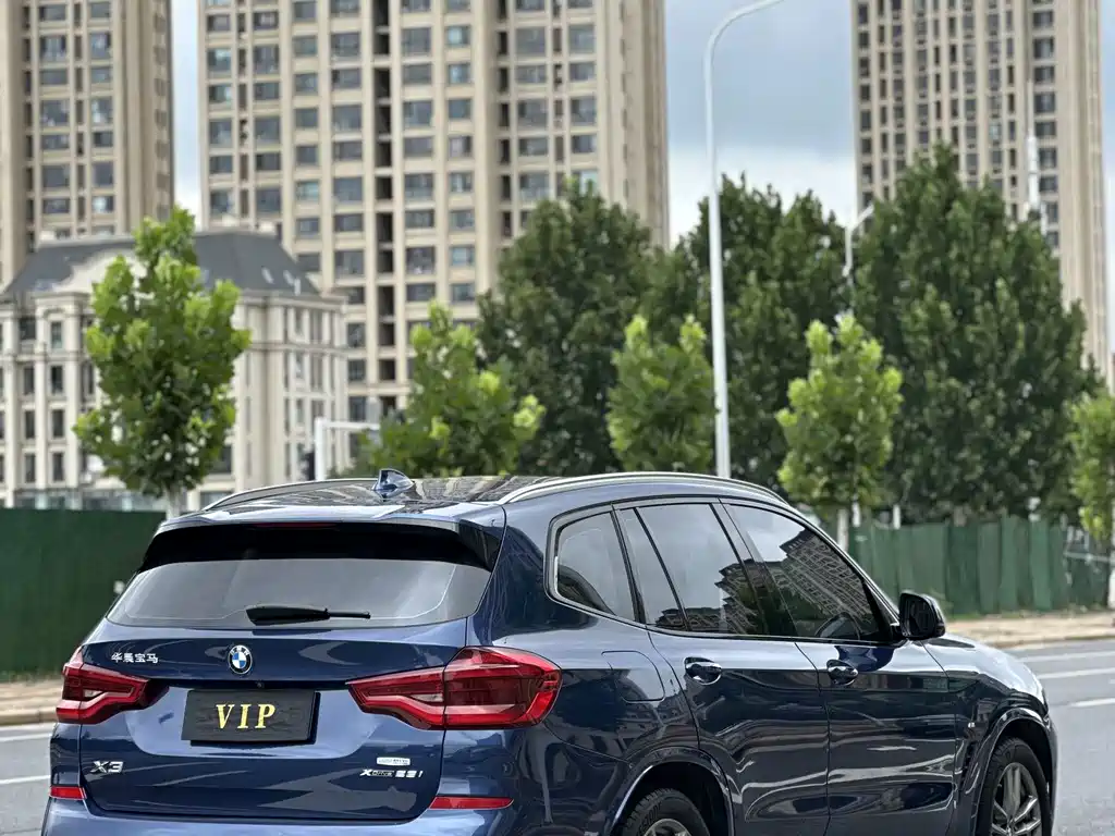 BMW X3 — миниатюра 11