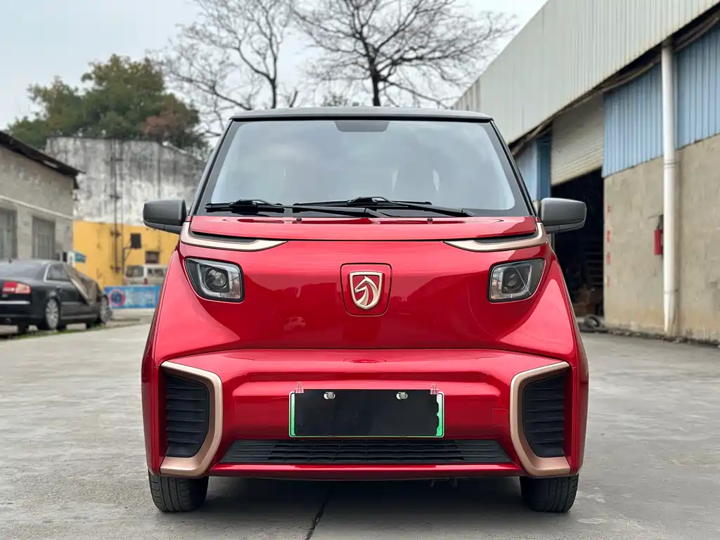 BAOJUN E200