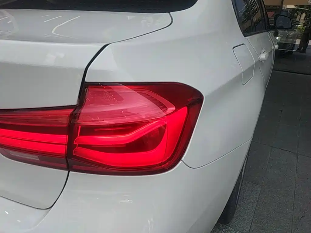 BMW 3 Series — миниатюра 8