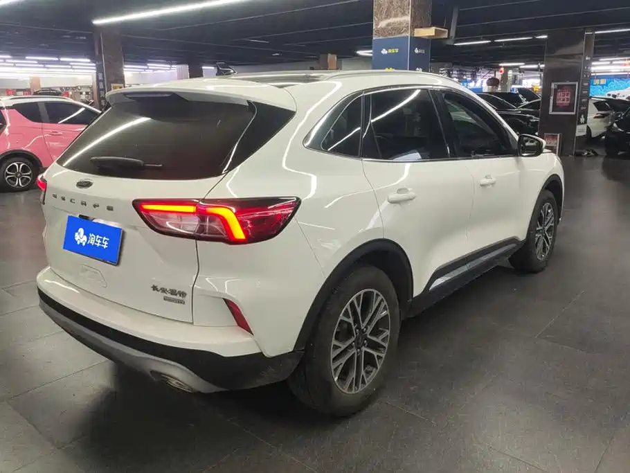 Ford Escape — миниатюра 3