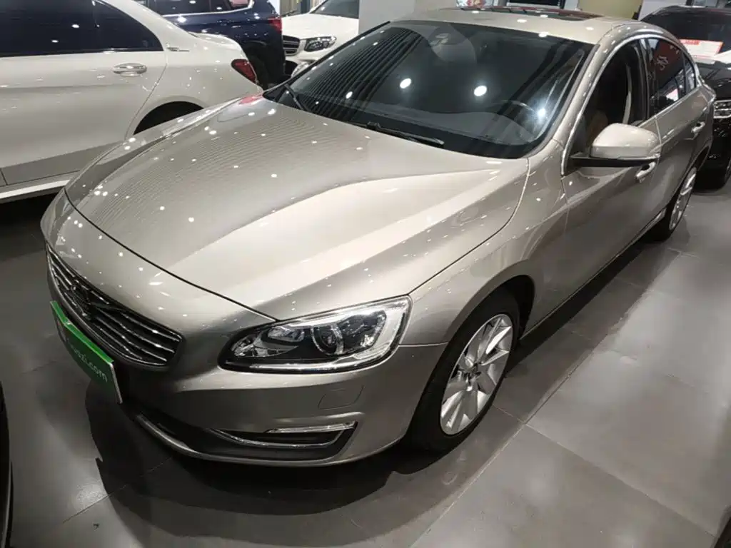 Volvo S60 — миниатюра 2