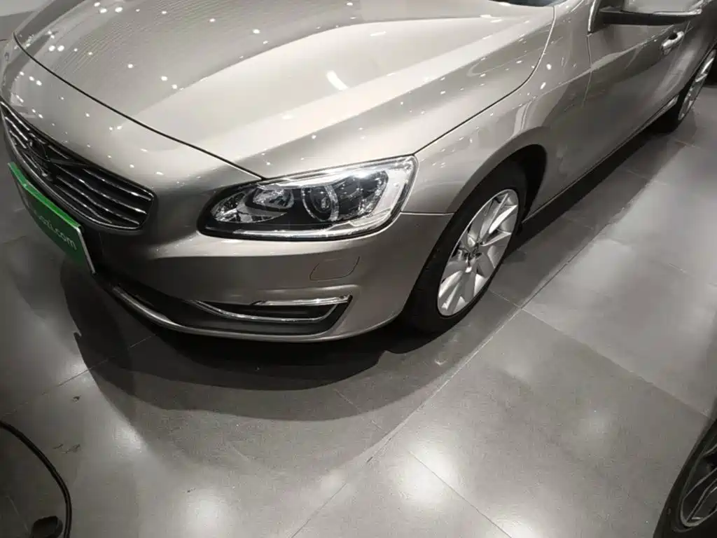Volvo S60 — миниатюра 24