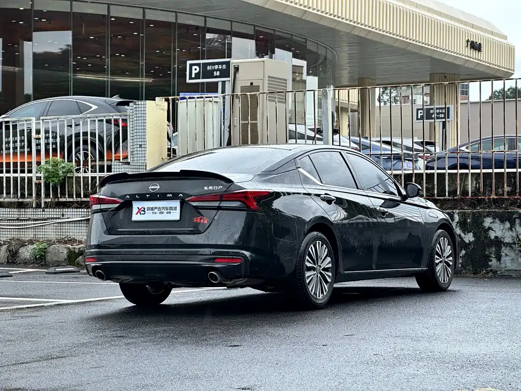Nissan Teana — миниатюра 4