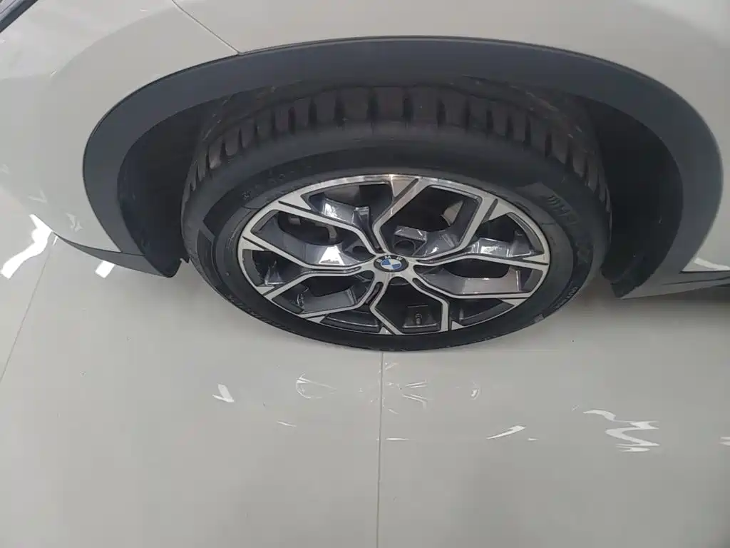 BMW X1 — миниатюра 23