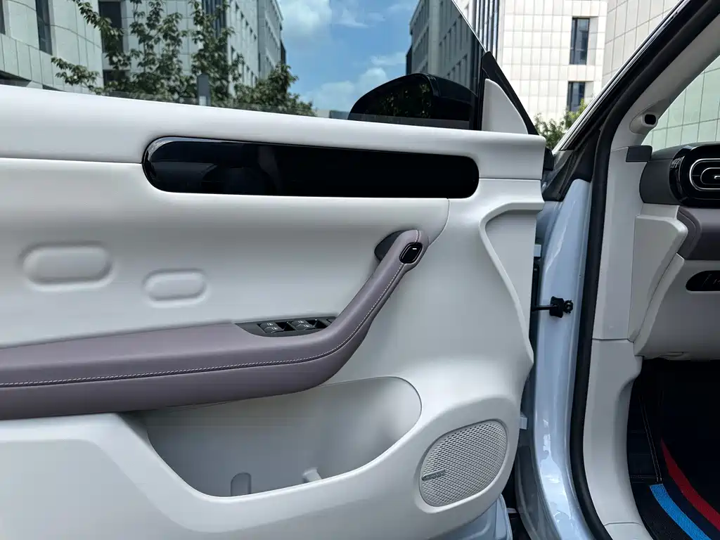Leapmotor Leapmotor C11 — миниатюра 6