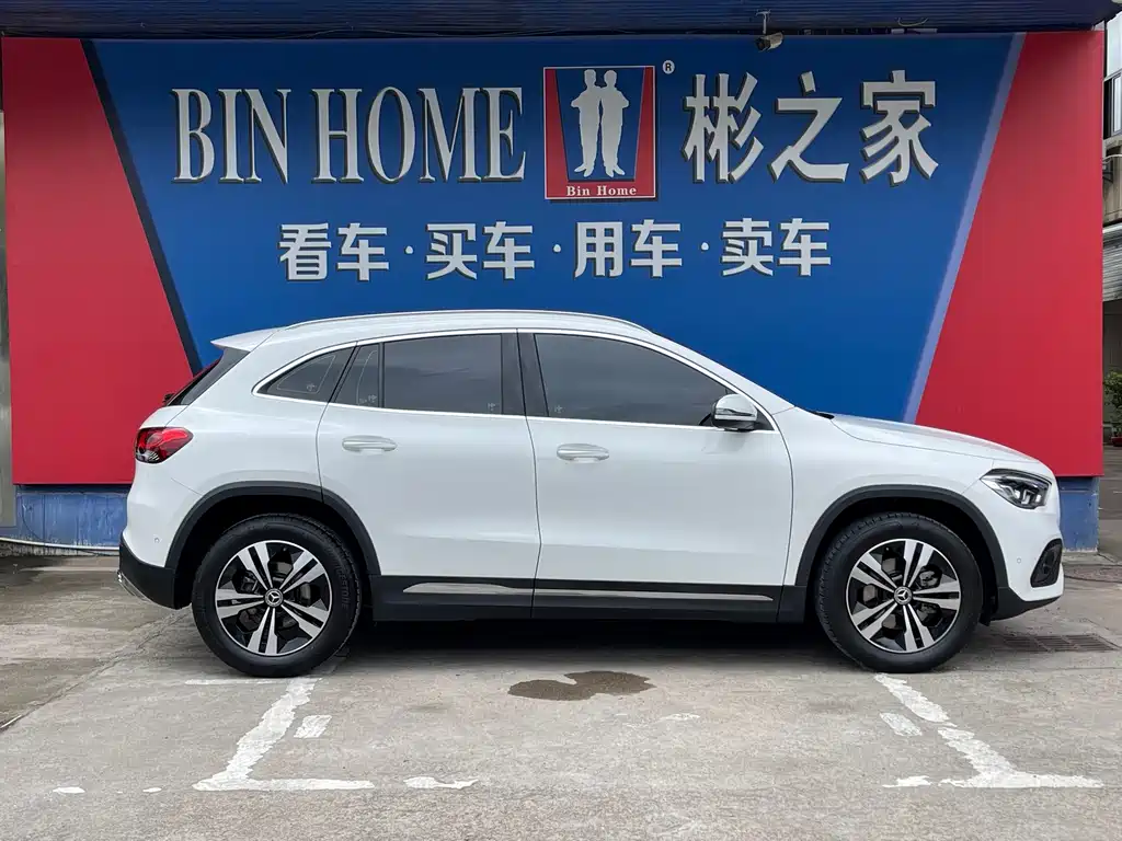 Mercedes-Benz GLA — миниатюра 16