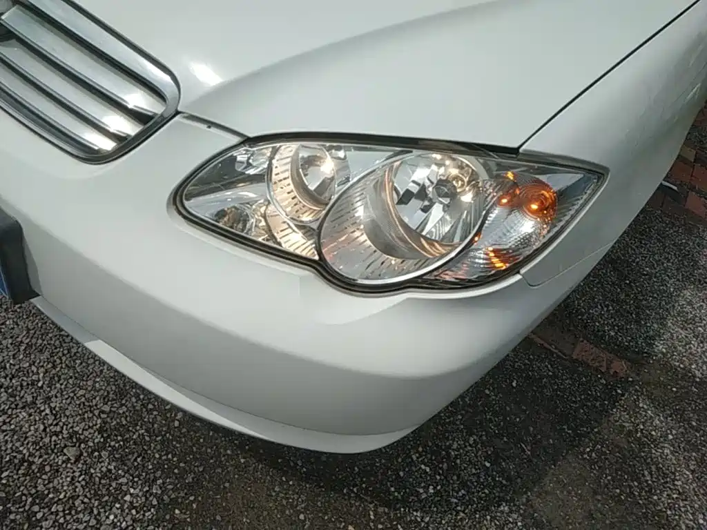 BYD F3 — миниатюра 24