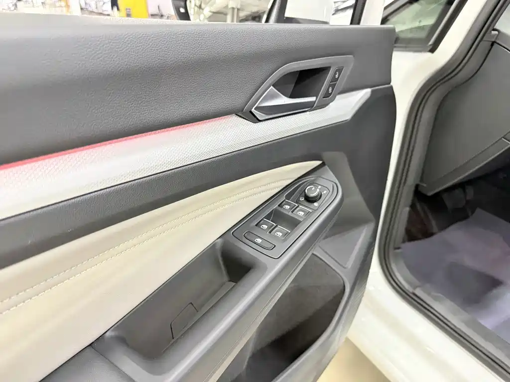 Volkswagen Golf — миниатюра 7