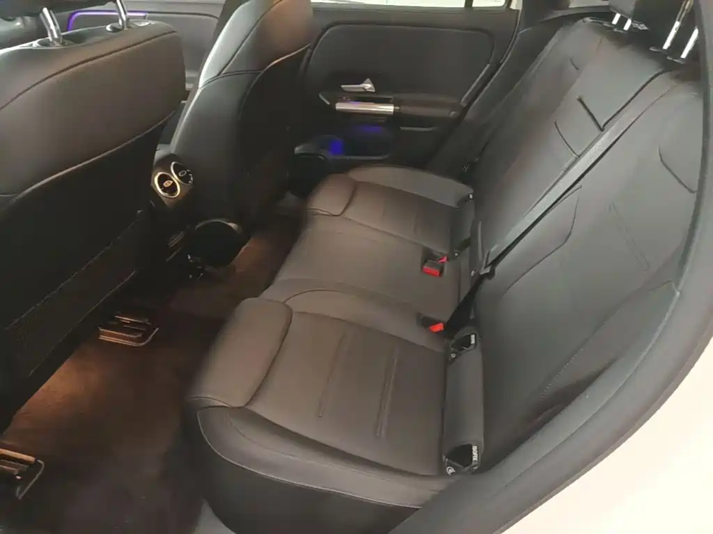 Mercedes-Benz EQA — миниатюра 17