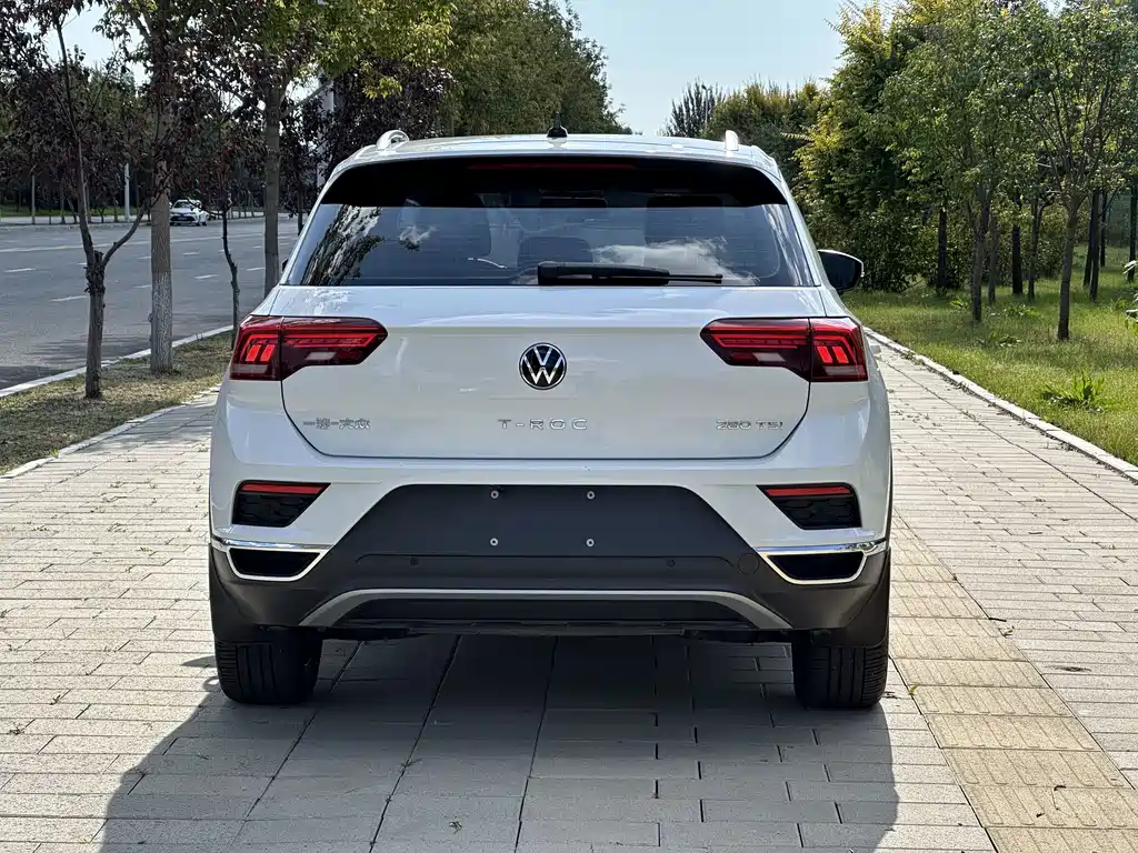 Volkswagen T-Roc — миниатюра 6