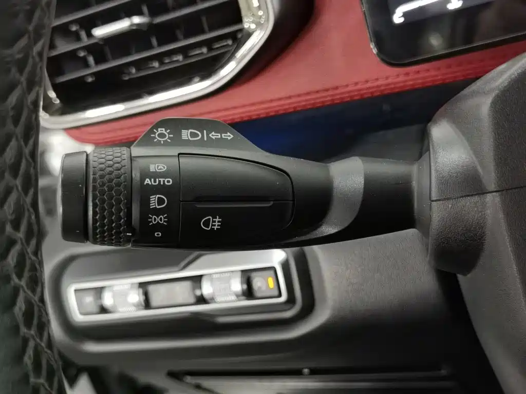 Geely Icon — миниатюра 21