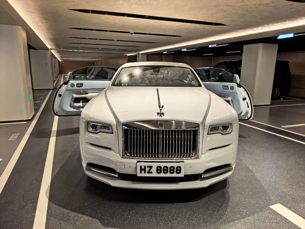 Rolls-Royce Wraith — миниатюра 3