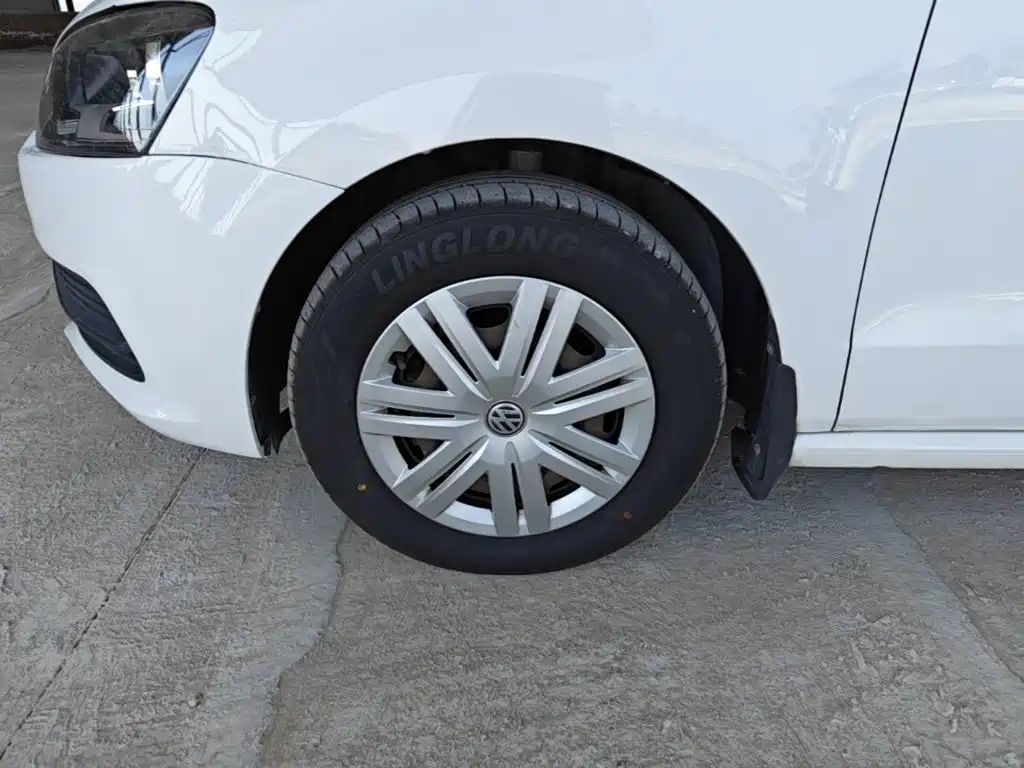 Volkswagen Polo — миниатюра 23