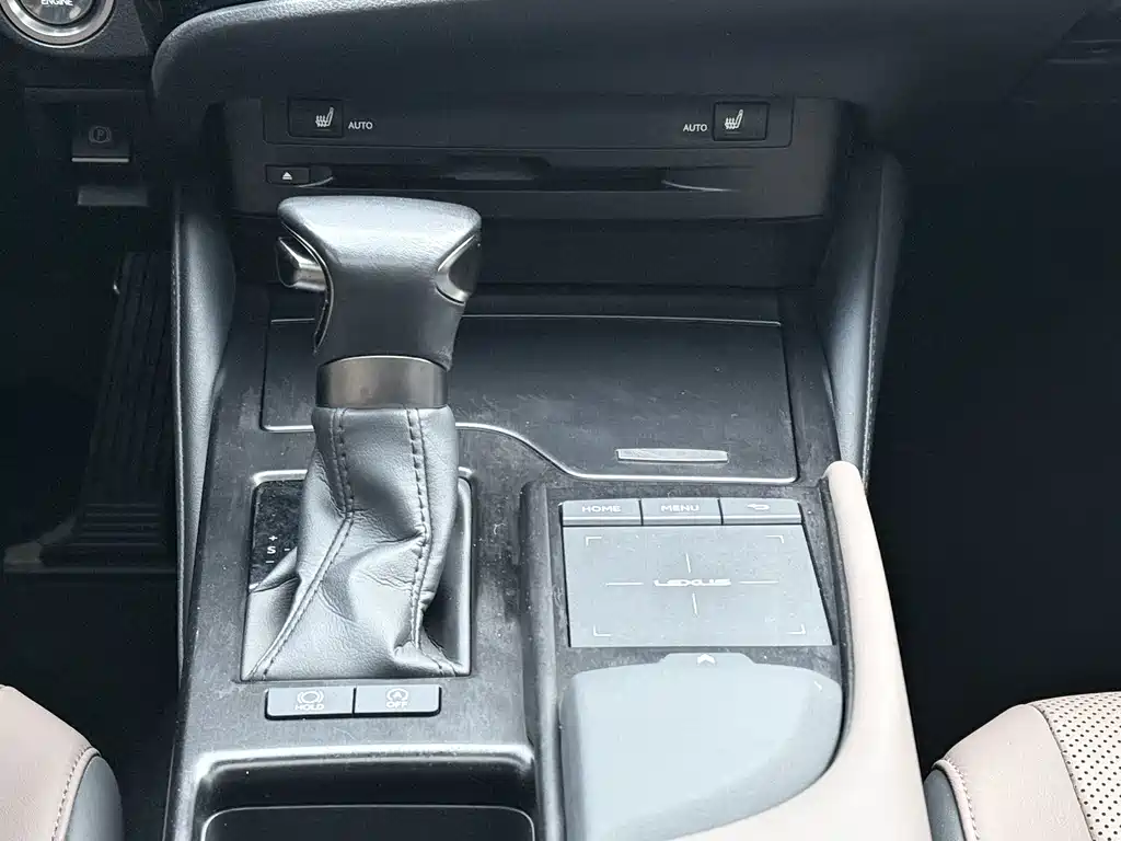 Lexus ES — миниатюра 13