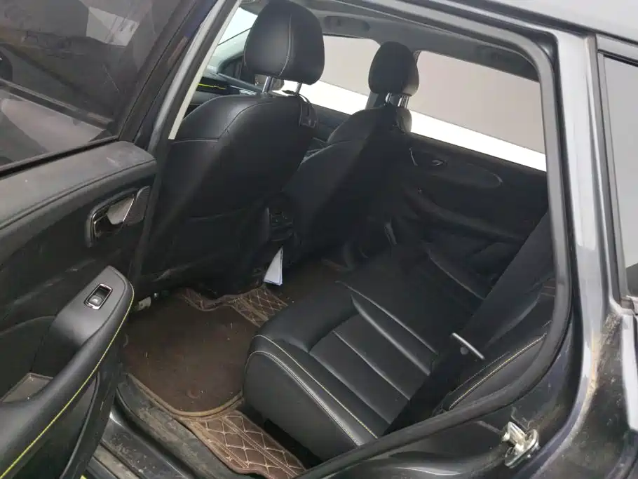 Roewe RX5 — миниатюра 11