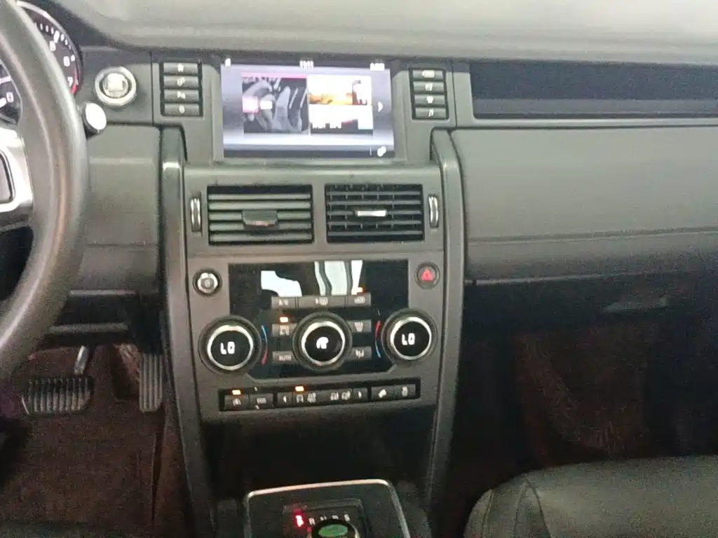 Land Rover Discovery Sport — миниатюра 13