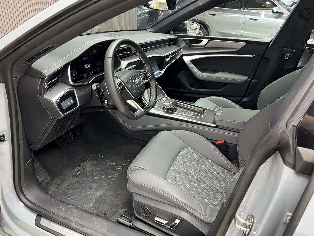 Audi A7L — миниатюра 12