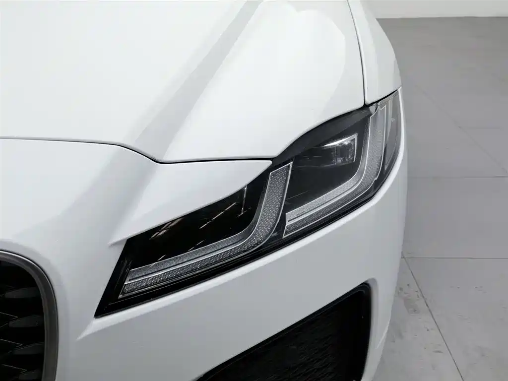 Jaguar XFL 2021 XFL 2.0T P250 Elite Sport