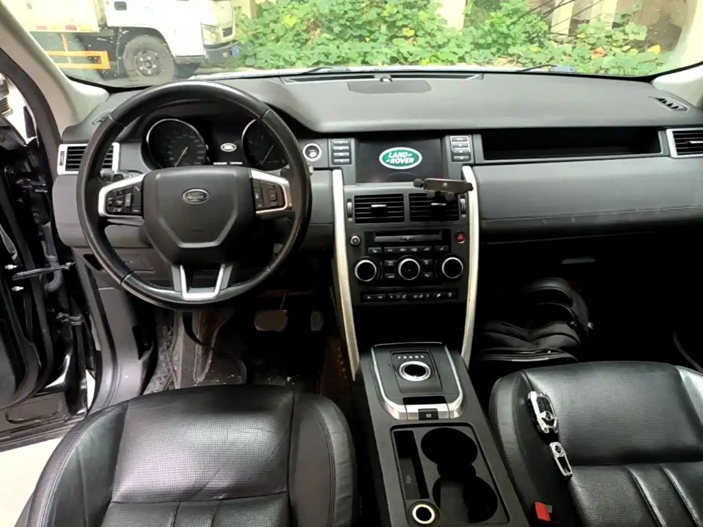 Land Rover Discovery Sport — миниатюра 10