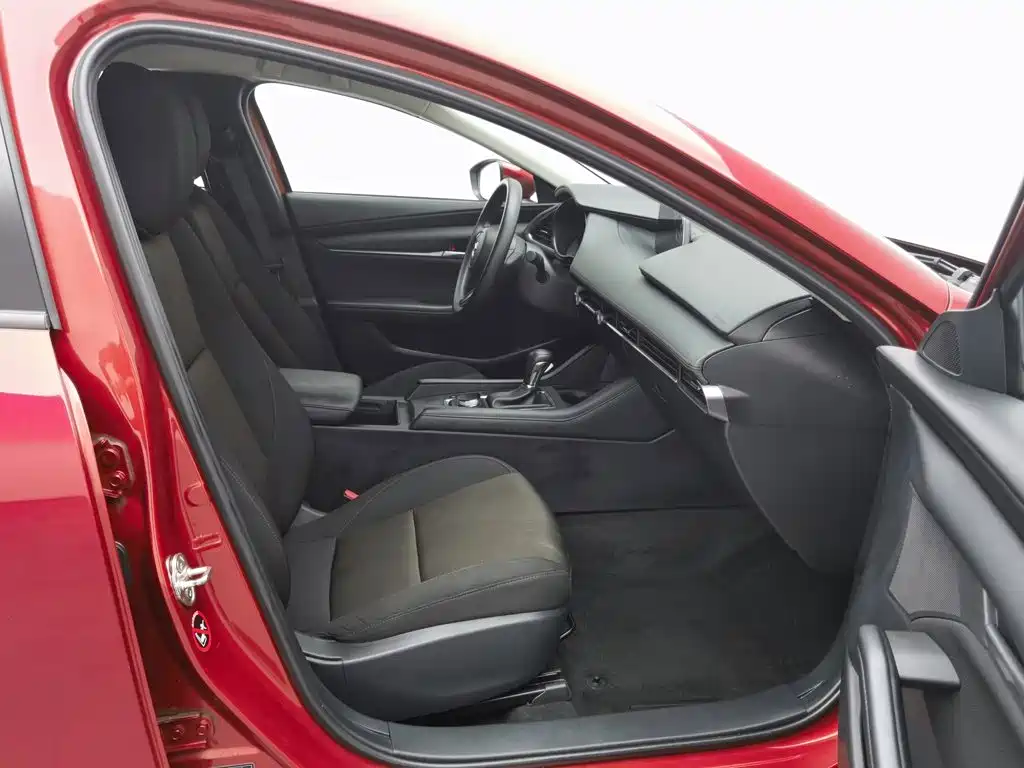 Mazda 3 Axela — миниатюра 23