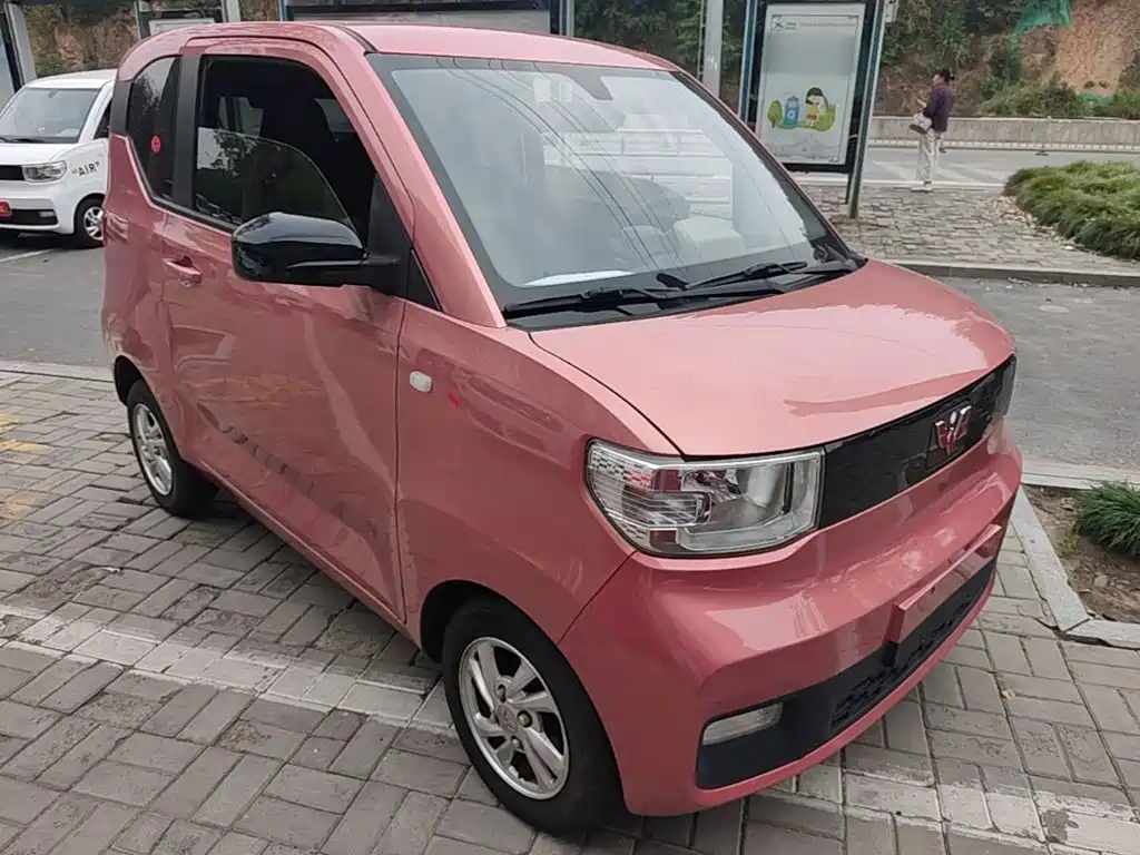 Wuling MINIEV — миниатюра 4