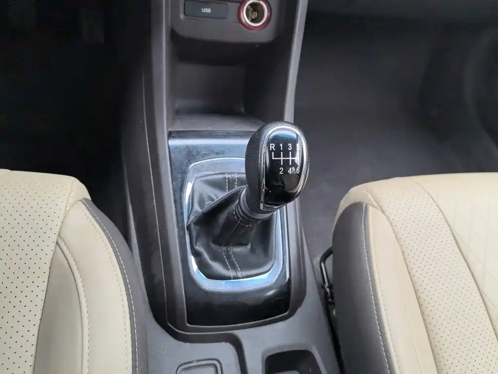Baojun 310W — миниатюра 13