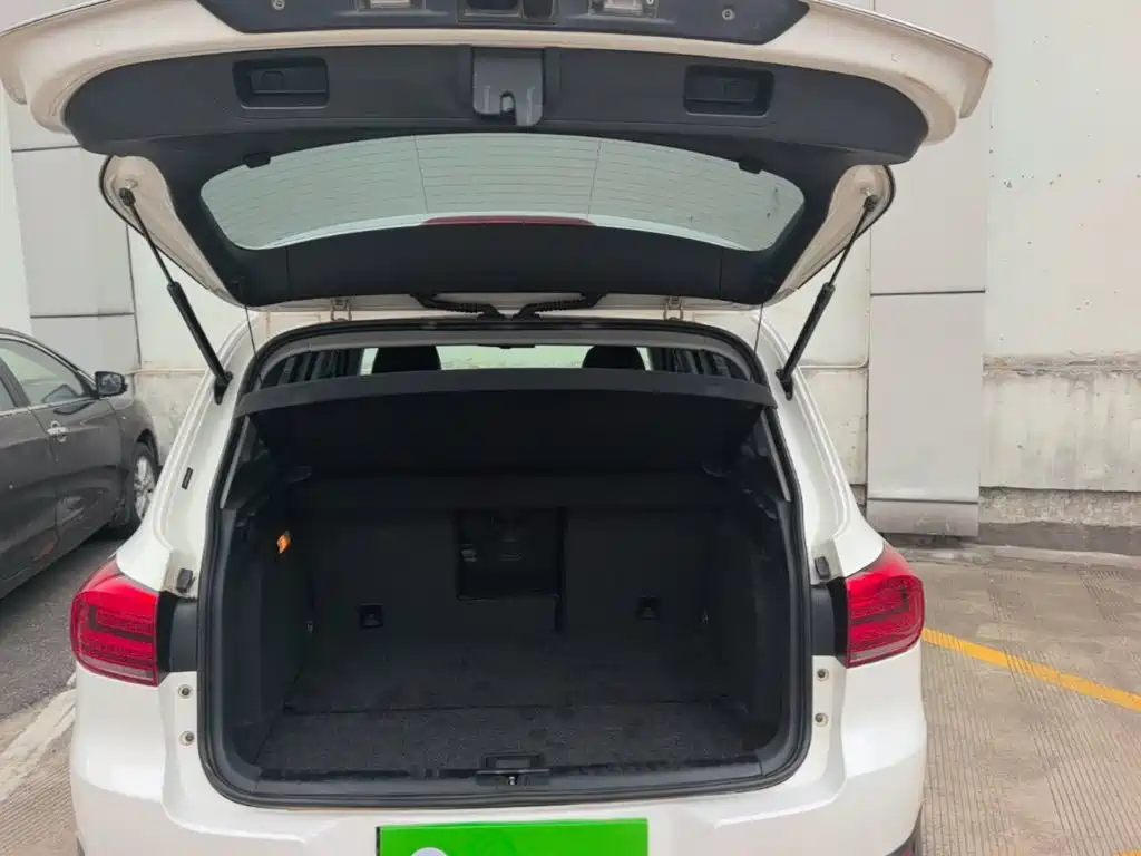 Volkswagen Tiguan — миниатюра 19