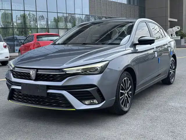 2022 Roewe i5