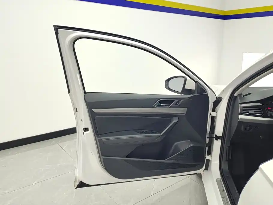 Volkswagen Lavida — миниатюра 7