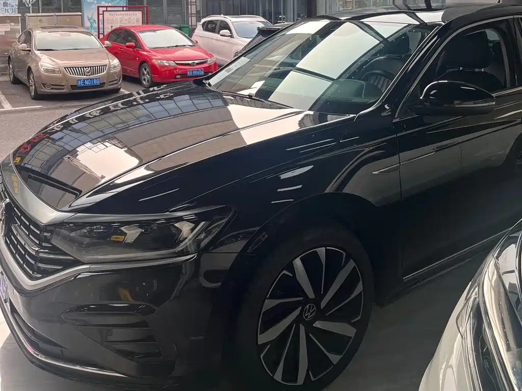 Volkswagen Passat 2022