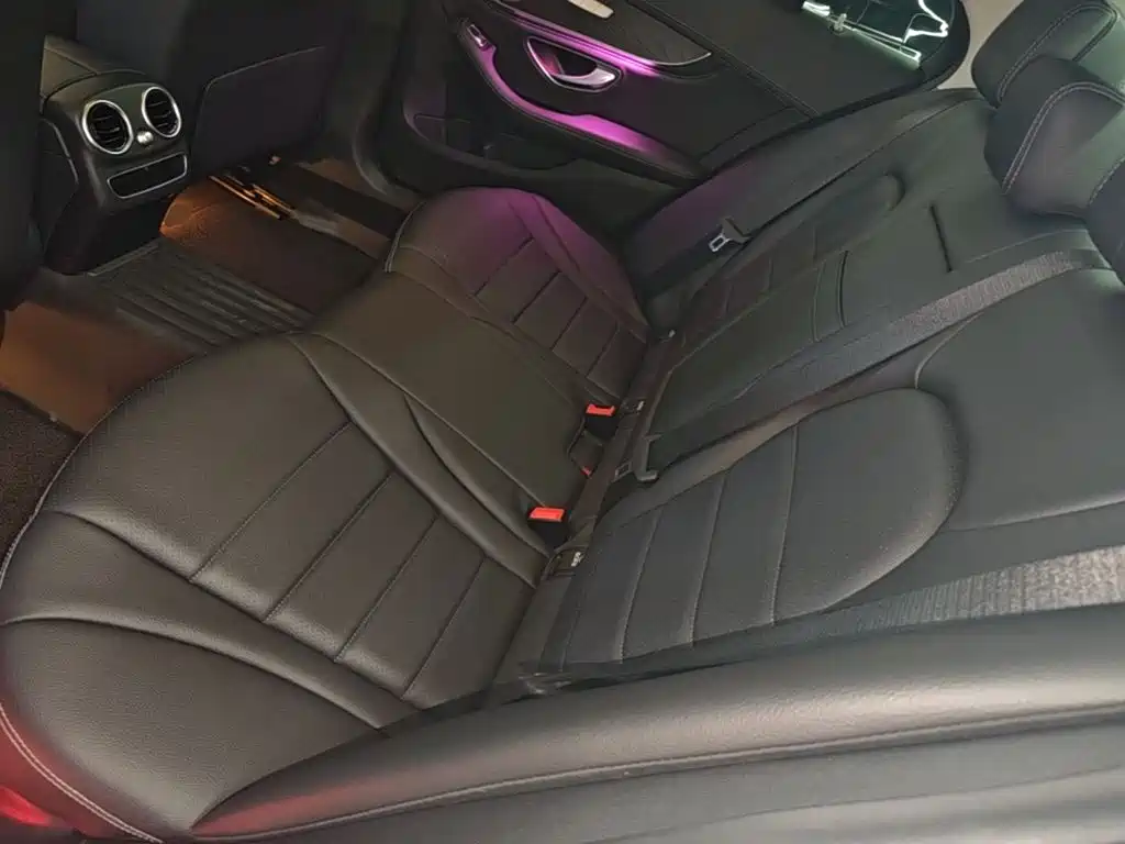 Mercedes-Benz C-Class — миниатюра 17