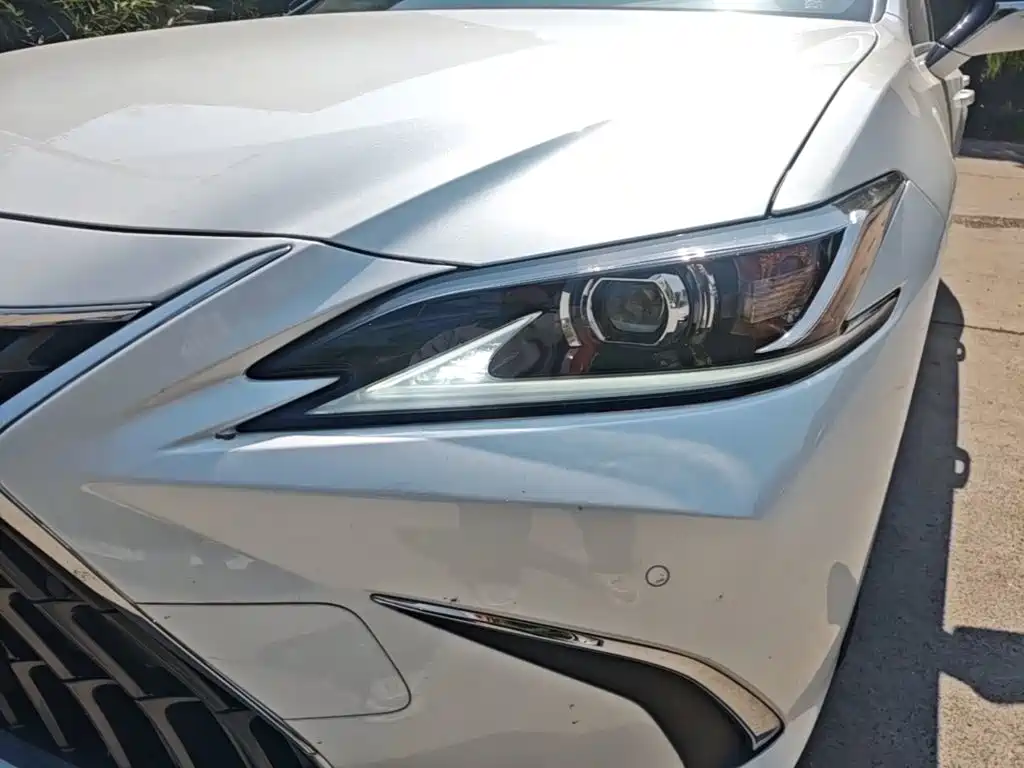 Lexus ES — миниатюра 24
