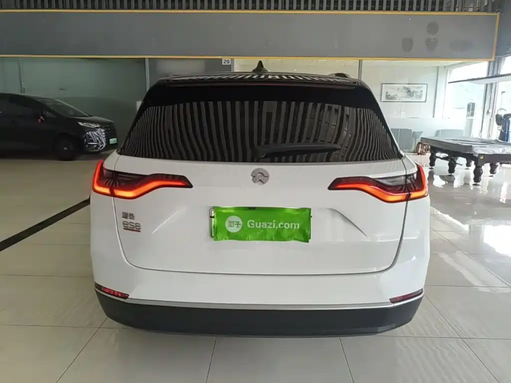 NIO ES8 — миниатюра 6
