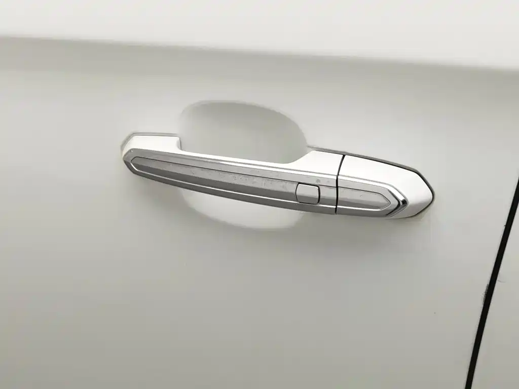 Cadillac XTS — миниатюра 18