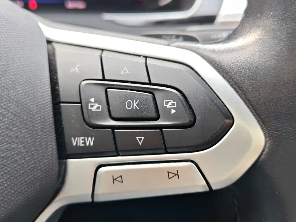 VOLKSWAGEN MAGOTAN GTE PLUG IN HYBRID