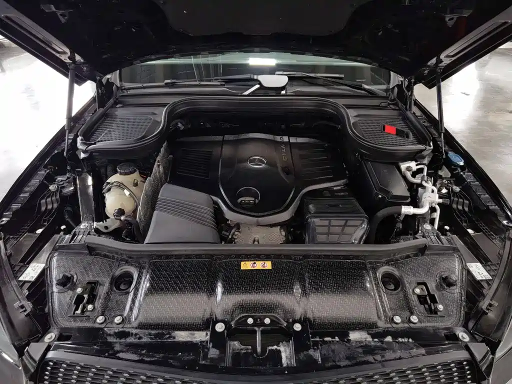 Mercedes-Benz GLE (Import) — миниатюра 6