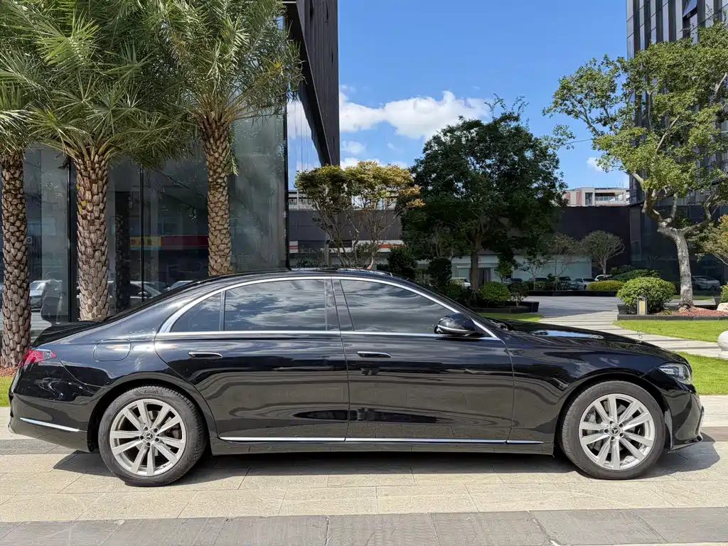 Mercedes-Benz S-Class — миниатюра 4