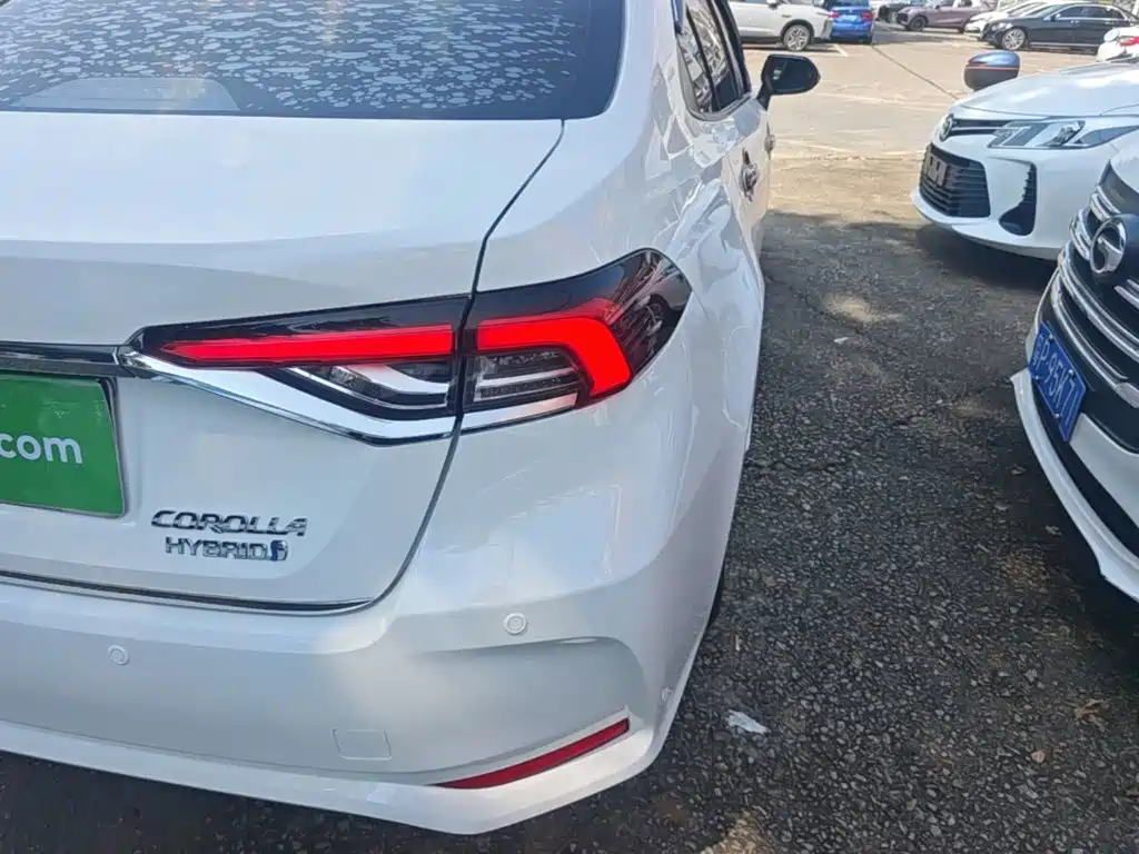 Toyota Corolla — миниатюра 8