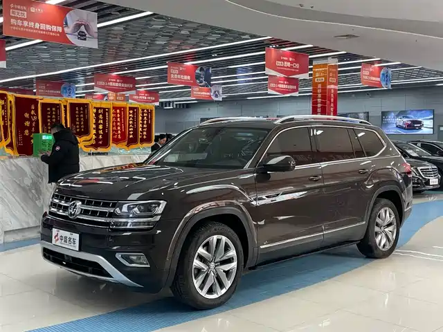 VOLKSWAGEN TOURANG 2019