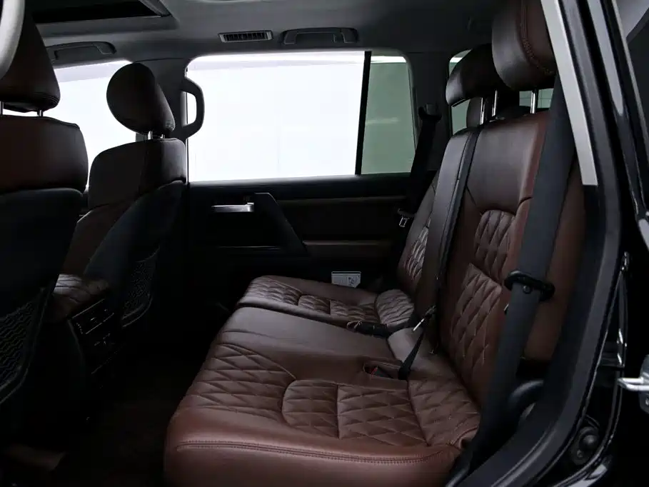 Toyota Land Cruiser — миниатюра 17