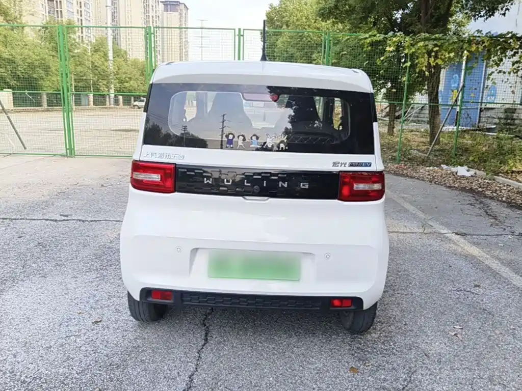 Wuling MINIEV — миниатюра 6
