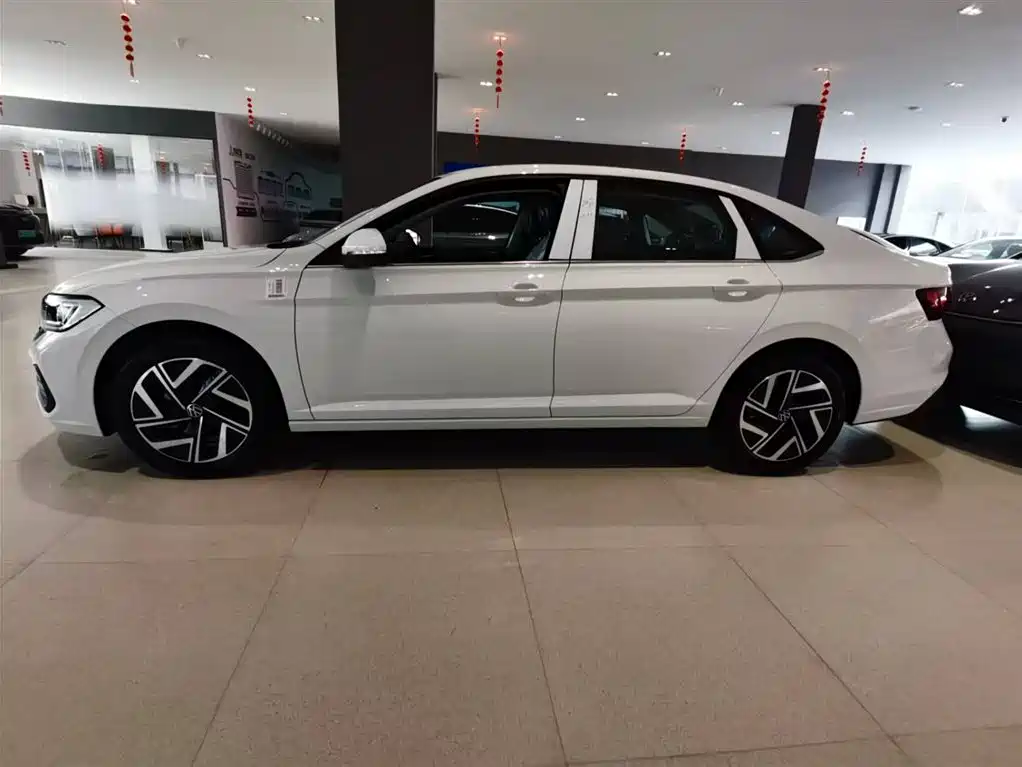 Volkswagen Sagitar 2026 3000 300TSI DSG