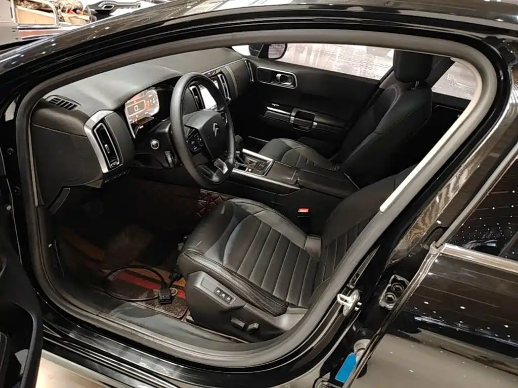 Citroen C6 — миниатюра 15
