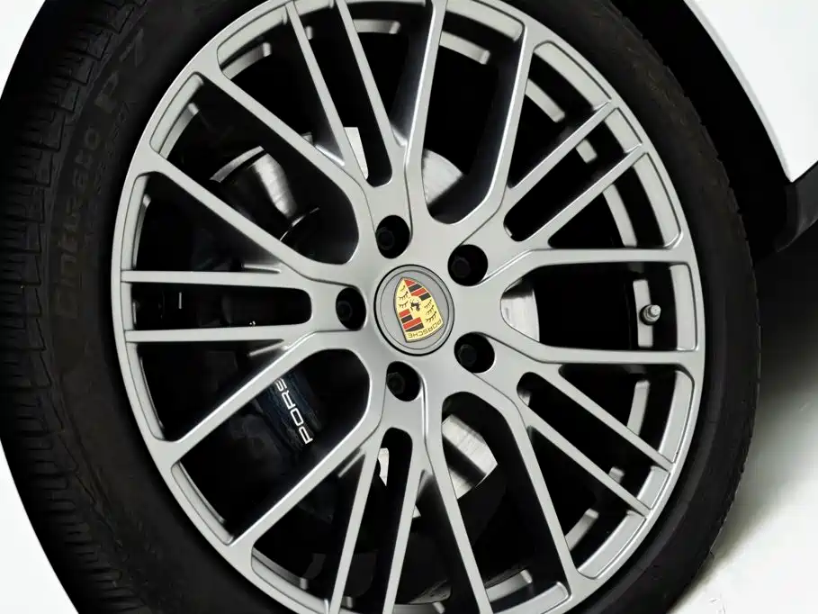 Porsche Panamera — миниатюра 6