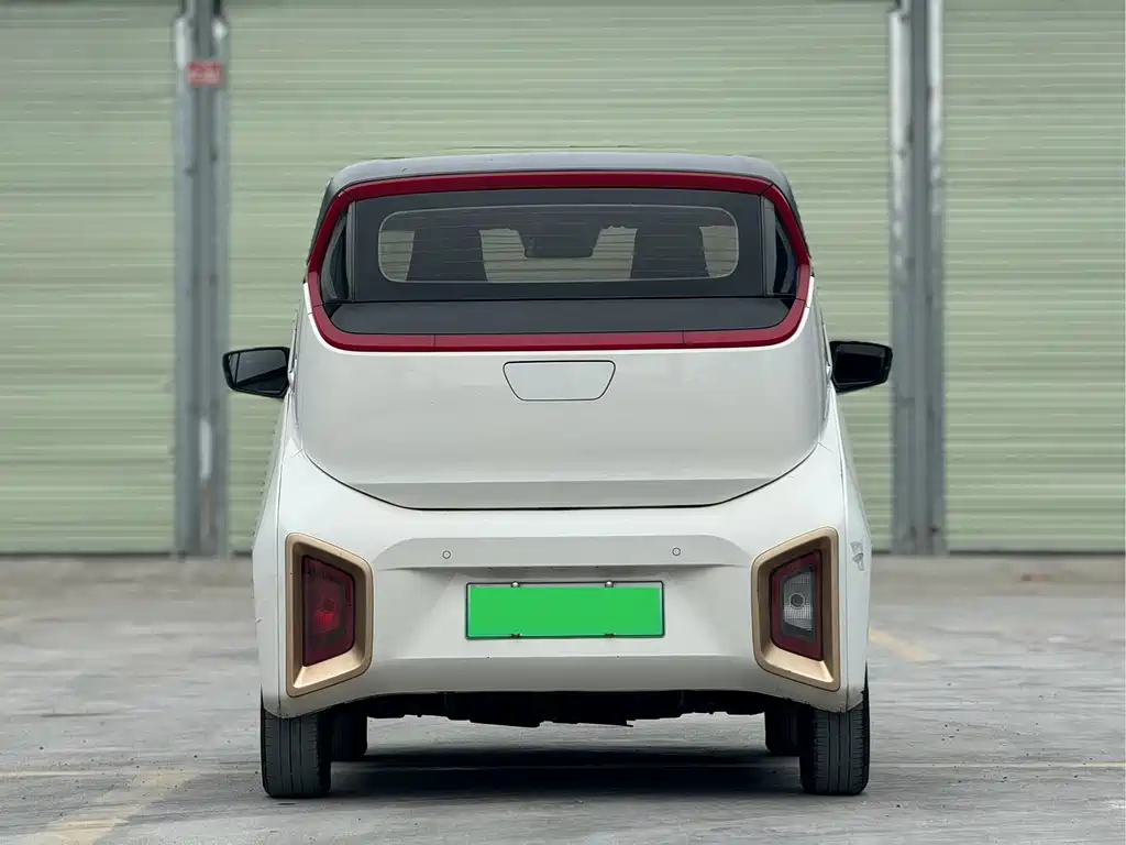 Baojun E200 — миниатюра 5