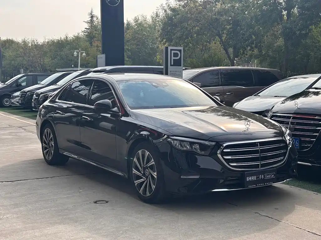 Mercedes-Benz E-Class — миниатюра 3