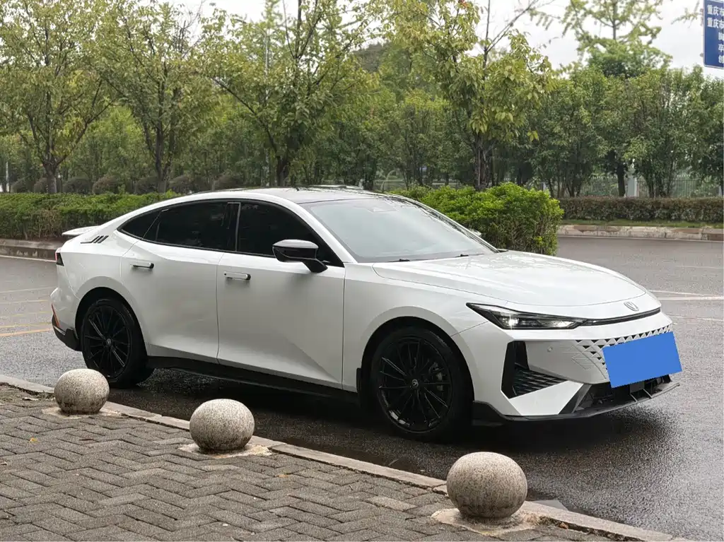 Changan UNI-V — миниатюра 2