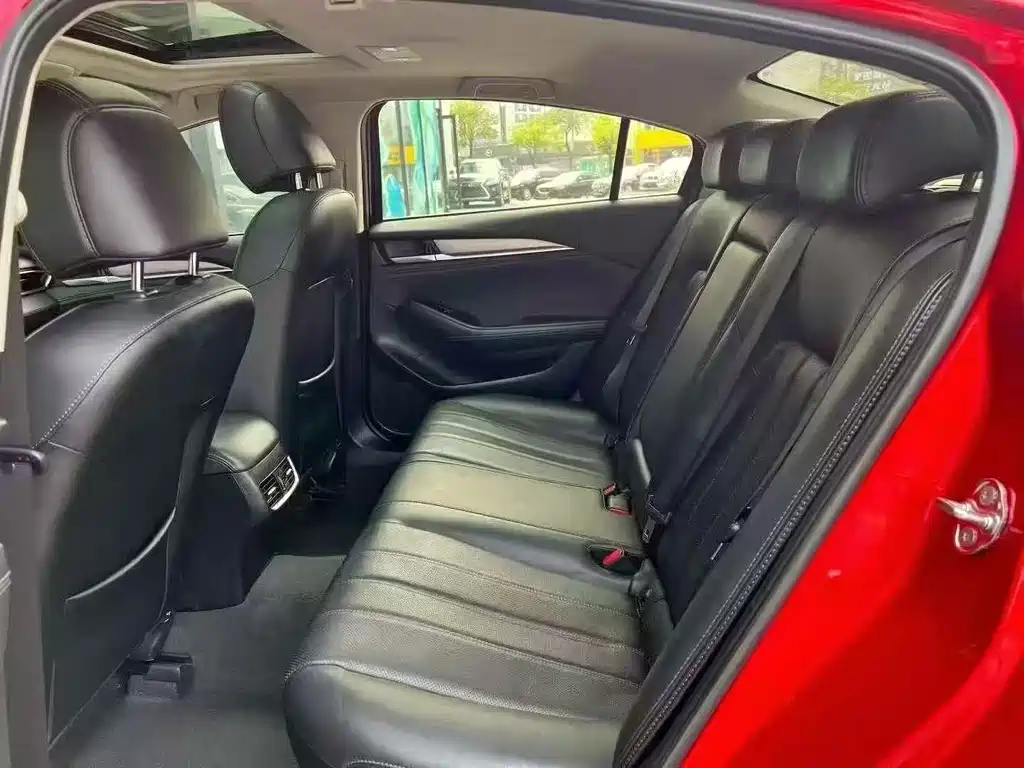 Mazda Atenza — миниатюра 8