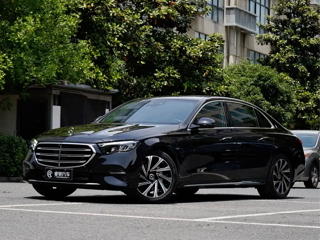 Mercedes-Benz E-Class 2024